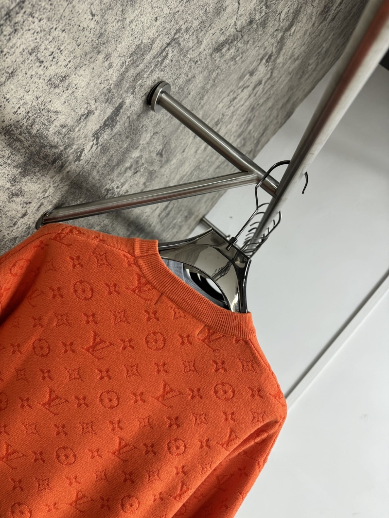 l0vis Vvtt0n sweater